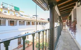 Alameda De Hercules (Adults Only)